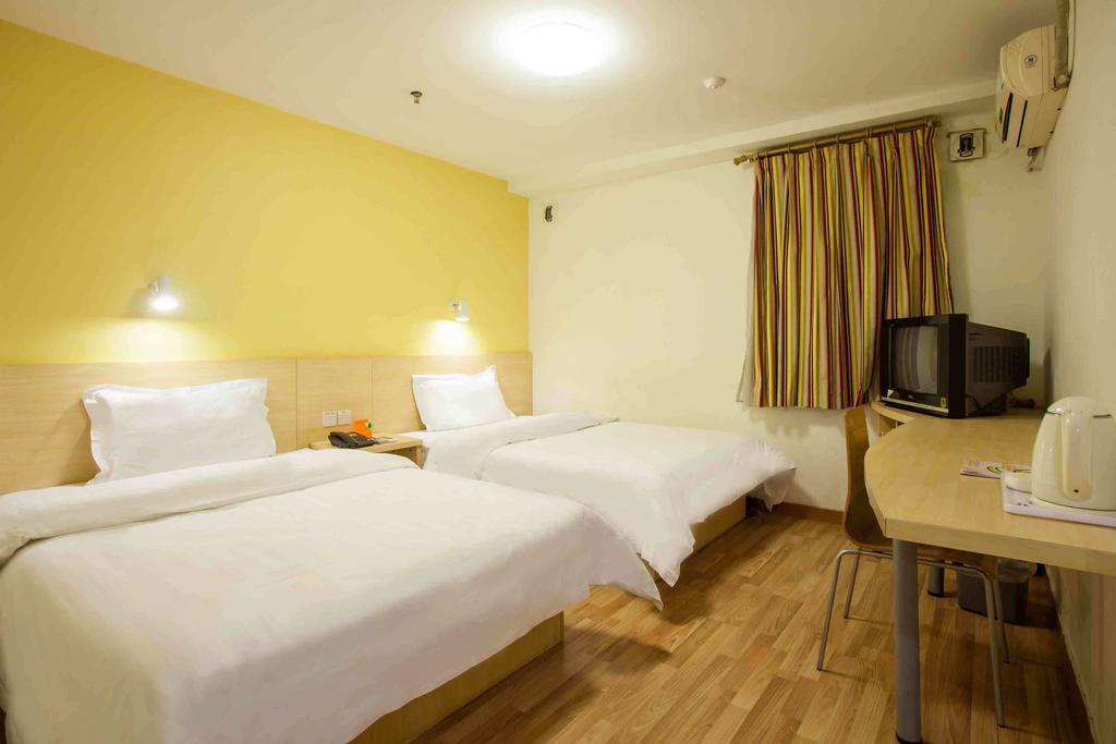 7Days Inn Guangzhou Shijing Jinbi Xincheng 객실 사진