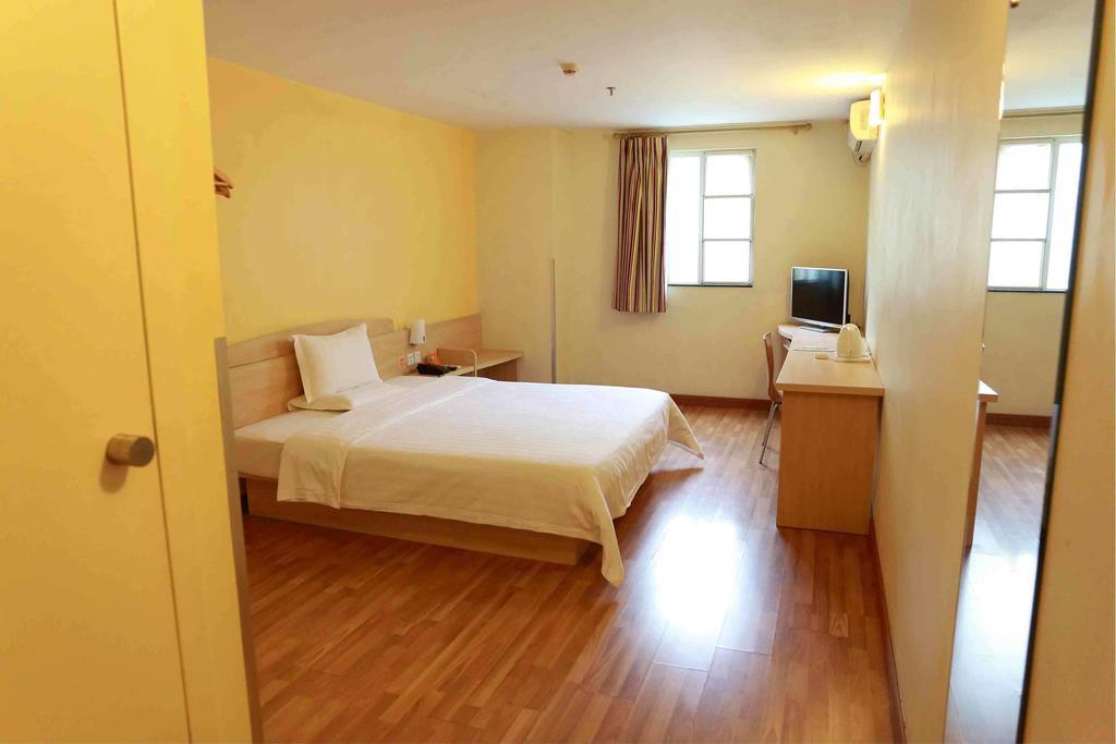 7Days Inn Guangzhou Shijing Jinbi Xincheng 외부 사진